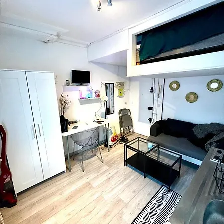 Joli Cocon Montmartre Paříž